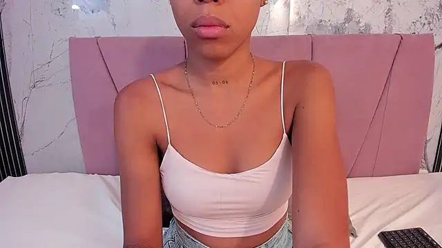 Mia Duarte1 online show from July 13, 2026, 7:24 pm