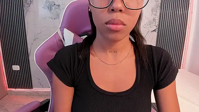 Mia Duarte1 online show from June 25, 2026, 7:19 pm