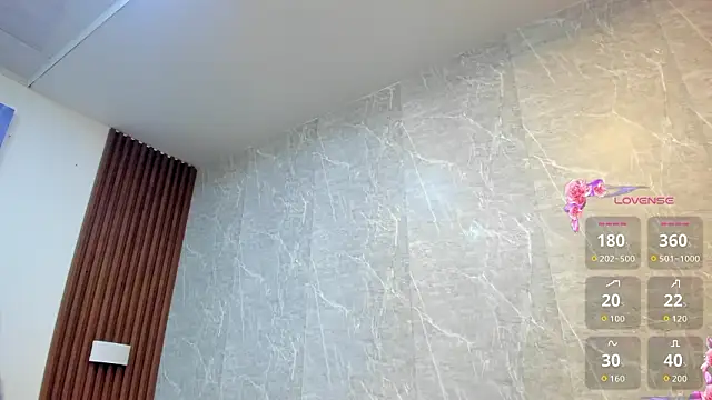 Snapshot of Sophi_Thaylorr chatting on March 27, 2026, 1:23 pm Sophi Thaylorr online show from March 27, 2026, 1:23 pm