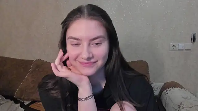 muuur fam online show from February 2, 2026, 6:56 am