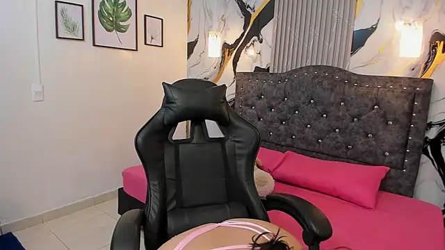 GiaCutee online show from January 6, 2026, 3:10 am