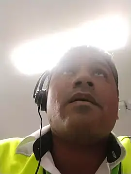 Snapshot of danigarci2307 chatting on February 27, 2026, 1:28 am danigarci2307 online show from February 27, 2026, 1:28 am