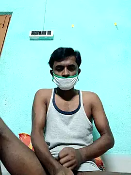 Snapshot of ShinuRoy chatting on November 18, 2025, 11:48 pm ShinuRoy online show from November 18, 2025, 11:48 pm