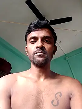 Snapshot of ShinuRoy chatting on October 9, 2025, 8:37 am ShinuRoy online show from October 9, 2025, 8:37 am