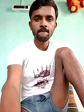 Snapshot of ShinuRoy chatting on October 16, 2025, 8:55 am ShinuRoy online show from October 16, 2025, 8:55 am