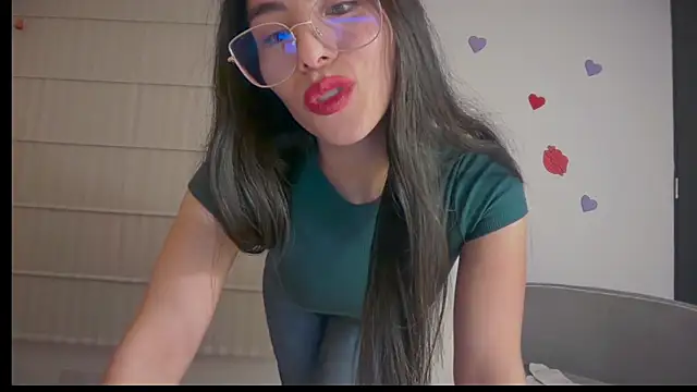 sasha jonne online show from May 4, 2026, 12:14 am