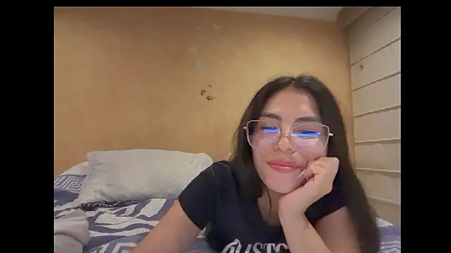 sasha jonne online show from January 12, 2026, 6:42 am