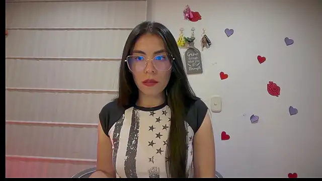 Snapshot of sasha_jonne chatting on July 5, 2026, 1:21 am sasha jonne online show from July 5, 2026, 1:21 am