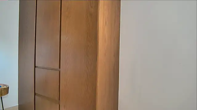 Snapshot of LunarAngel_ chatting on December 2, 2025, 4:03 am LunarAngel online show from December 2, 2025, 4:03 am