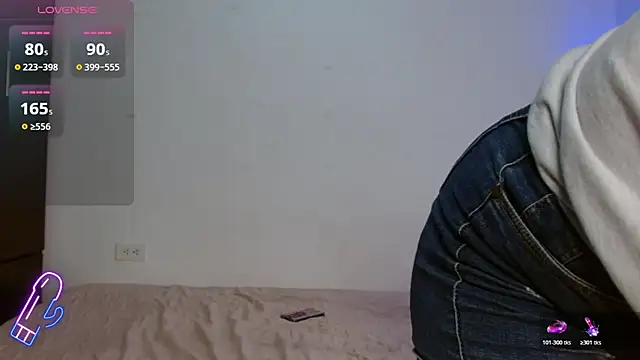 Kayla21  online show from February 20, 2026, 1:02 pm