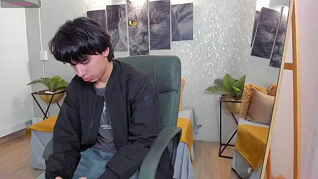 Snapshot of Tyler_durten chatting on December 14, 2025, 3:46 am Tyler durten online show from December 14, 2025, 3:46 am