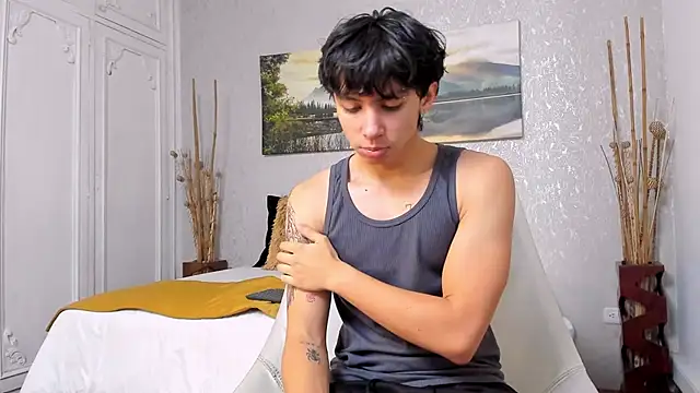 Snapshot of Tyler_durten chatting on November 13, 2025, 3:10 am Tyler durten online show from November 13, 2025, 3:10 am