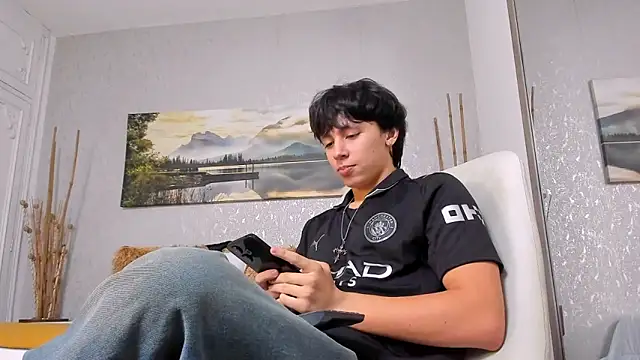 Snapshot of Tyler_durten chatting on November 21, 2025, 3:05 am Tyler durten online show from November 21, 2025, 3:05 am