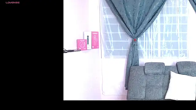 AnnieSparkle online show from August 2, 2026, 9:12 pm