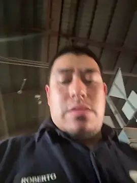 PapiRobert94 online show from October 1, 2025, 10:46 pm