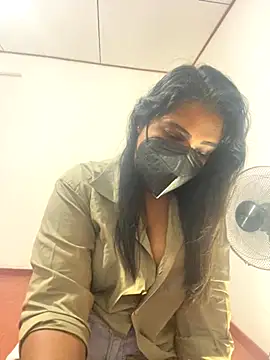 Snapshot of Choco_Chuby chatting on December 1, 2025, 1:45 pm Choco Chuby online show from December 1, 2025, 1:45 pm