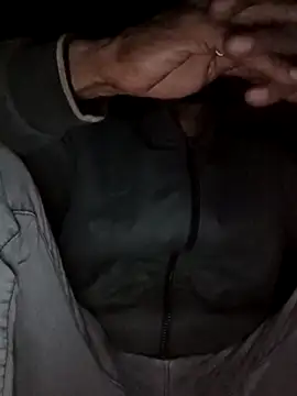 Snapshot of Mr_xxx007@xh chatting on November 28, 2025, 1:00 pm Mr xxx007xh online show from November 28, 2025, 1:00 pm