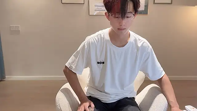 STxuguanhan online show from September 26, 2025, 8:10 am