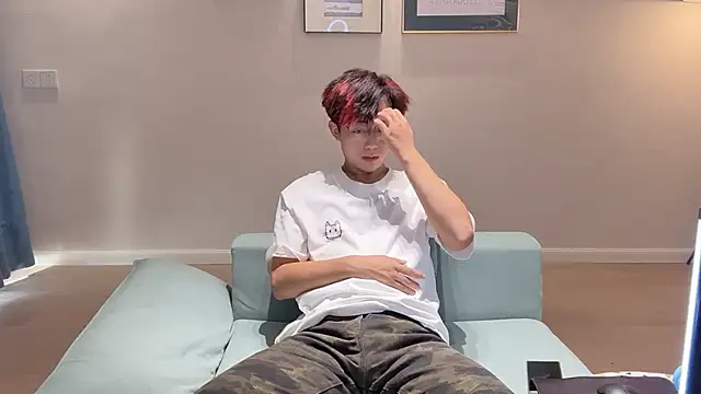 STxuguanhan online show from October 10, 2025, 7:53 am