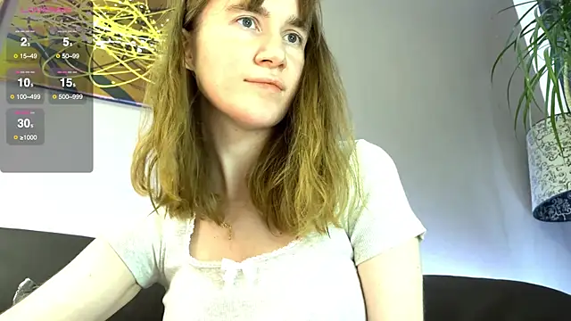 Snapshot of velina__ chatting on November 4, 2025, 5:28 pm velina online show from November 4, 2025, 5:28 pm