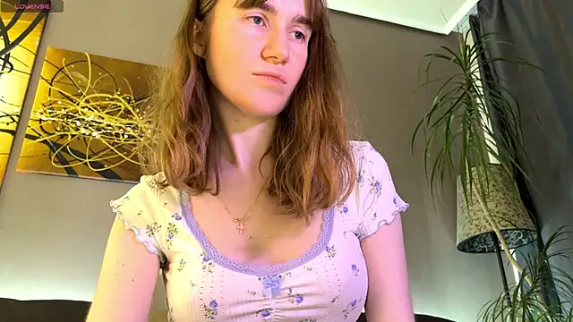 Snapshot of velina__ chatting on November 27, 2025, 8:53 pm velina online show from November 27, 2025, 8:53 pm