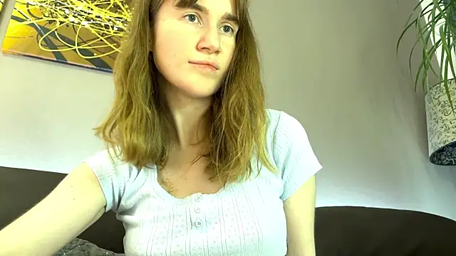 Snapshot of velina__ chatting on November 23, 2025, 4:28 pm velina online show from November 23, 2025, 4:28 pm