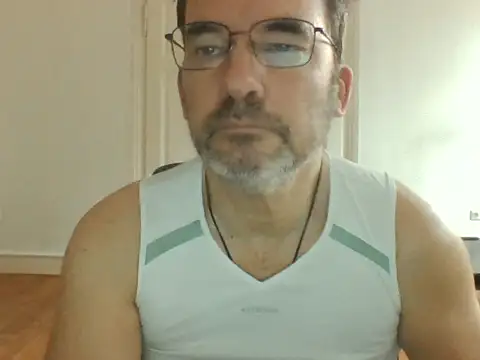 Snapshot of stallionrider88 chatting on December 14, 2025, 1:49 pm stallionrider88 online show from December 14, 2025, 1:49 pm