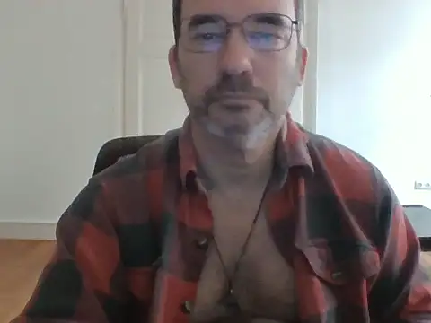 Snapshot of stallionrider88 chatting on November 30, 2025, 1:45 pm stallionrider88 online show from November 30, 2025, 1:45 pm