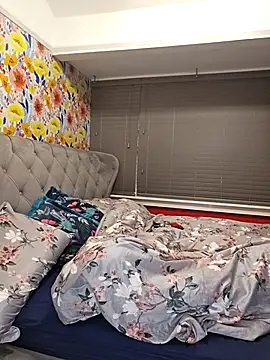 Snapshot of Filthymaddymilfy25 chatting on February 13, 2026, 7:19 am Filthymaddymilfy25 online show from February 13, 2026, 7:19 am