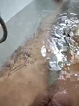 Snapshot of Ericketaurore chatting on September 14, 2025, 2:17 pm Ericketaurore online show from September 14, 2025, 2:17 pm