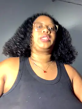 Snapshot of Yera_brown69 chatting on October 25, 2025, 1:34 pm Yera brown69 online show from October 25, 2025, 1:34 pm