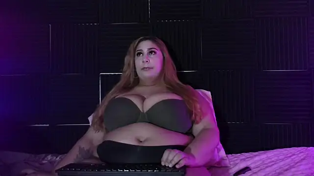 Snapshot of SpicyThic chatting on March 11, 2026, 4:23 pm SpicyThic online show from March 11, 2026, 4:23 pm