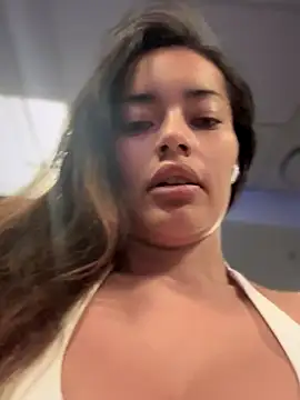 Snapshot of Risky_Workouts chatting on October 20, 2025, 7:31 am Risky Workouts online show from October 20, 2025, 7:31 am