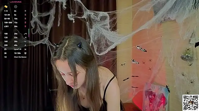 Snapshot of VineciaDestors chatting on October 31, 2025, 8:27 pm VineciaDestors online show from October 31, 2025, 8:27 pm