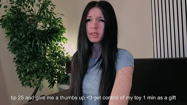 Loona Eclipse online show from February 18, 2026, 8:27 pm