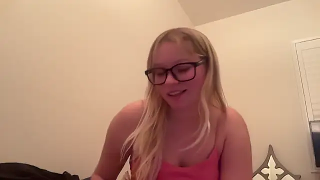 xoxokayy18 online show from October 23, 2025, 5:50 am