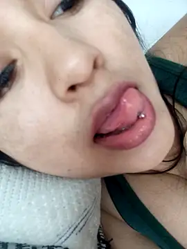 cazumyy online show from November 13, 2025, 3:49 pm