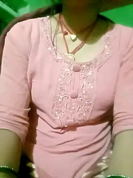 Hot-yuo84 online show from November 1, 2025, 5:29 pm