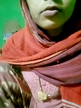 Hot-yuo84 online show from October 22, 2025, 5:45 pm