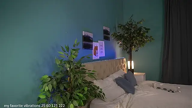 Snapshot of Lisafoxy_ chatting on June 25, 2026, 12:30 am Lisafoxy online show from June 25, 2026, 12:30 am