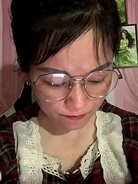 Snapshot of Star-sweet chatting on October 20, 2025, 6:59 am Star-sweet online show from October 20, 2025, 6:59 am