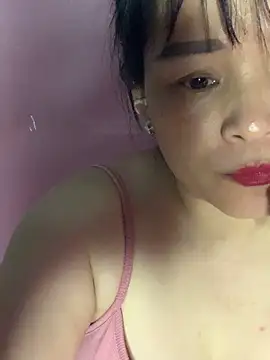 Snapshot of Star-sweet chatting on October 21, 2025, 3:11 pm Star-sweet online show from October 21, 2025, 3:11 pm