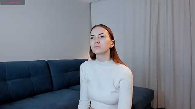 Snapshot of SirenaOstrem chatting on October 16, 2025, 1:03 am SirenaOstrem online show from October 16, 2025, 1:03 am