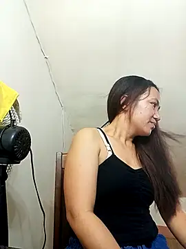 Snapshot of Lovelyclaya chatting on October 18, 2025, 12:23 am Lovelyclaya online show from October 18, 2025, 12:23 am