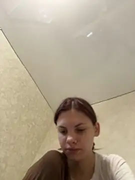 rinabluu online show from January 18, 2026, 1:36 pm