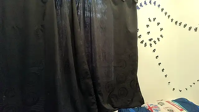 Snapshot of Ariana_rodriguez_0 chatting on November 22, 2025, 1:21 pm Ariana rodriguez 0 online show from November 22, 2025, 1:21 pm