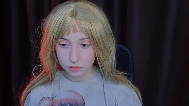 Snapshot of YukiMisa chatting on November 25, 2025, 4:07 pm YukiMisa online show from November 25, 2025, 4:07 pm