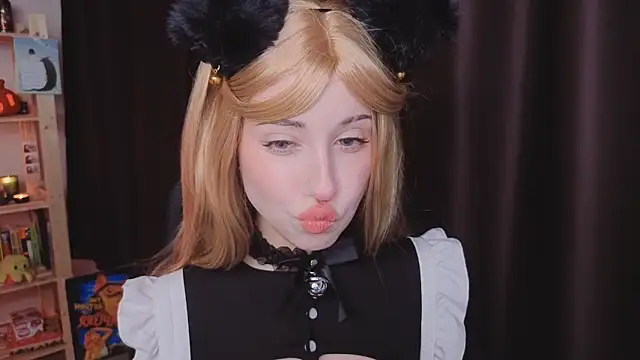 Snapshot of YukiMisa chatting on October 21, 2025, 4:50 pm YukiMisa online show from October 21, 2025, 4:50 pm