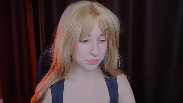 Snapshot of YukiMisa chatting on November 11, 2025, 5:08 pm YukiMisa online show from November 11, 2025, 5:08 pm