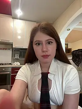 Snapshot of CarolaineMyers chatting on July 28, 2026, 12:48 pm CarolaineMyers online show from July 28, 2026, 12:48 pm